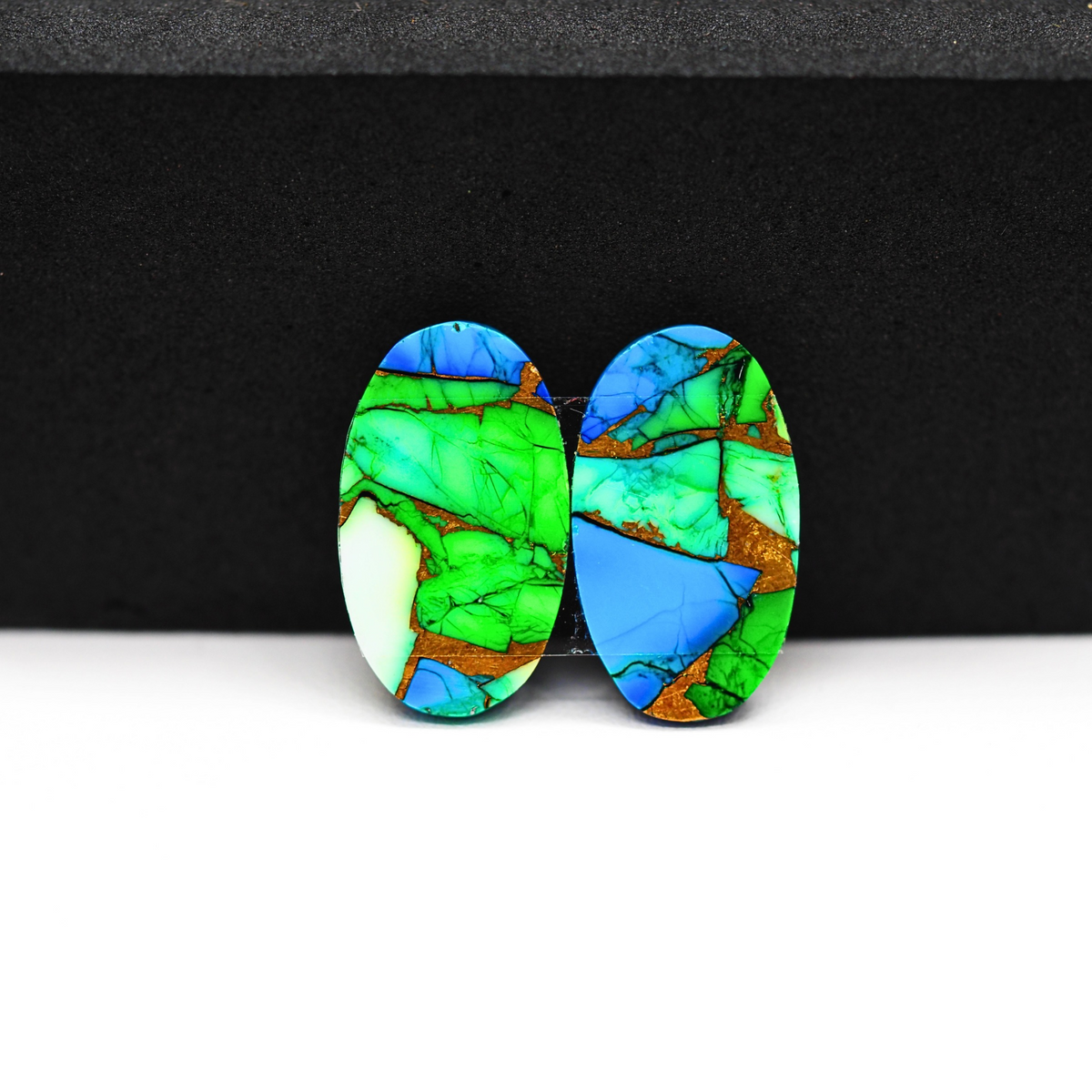 Peacock Dahlia composite pair 18x10x3mm 12.5ct oval cabochon - photo 3