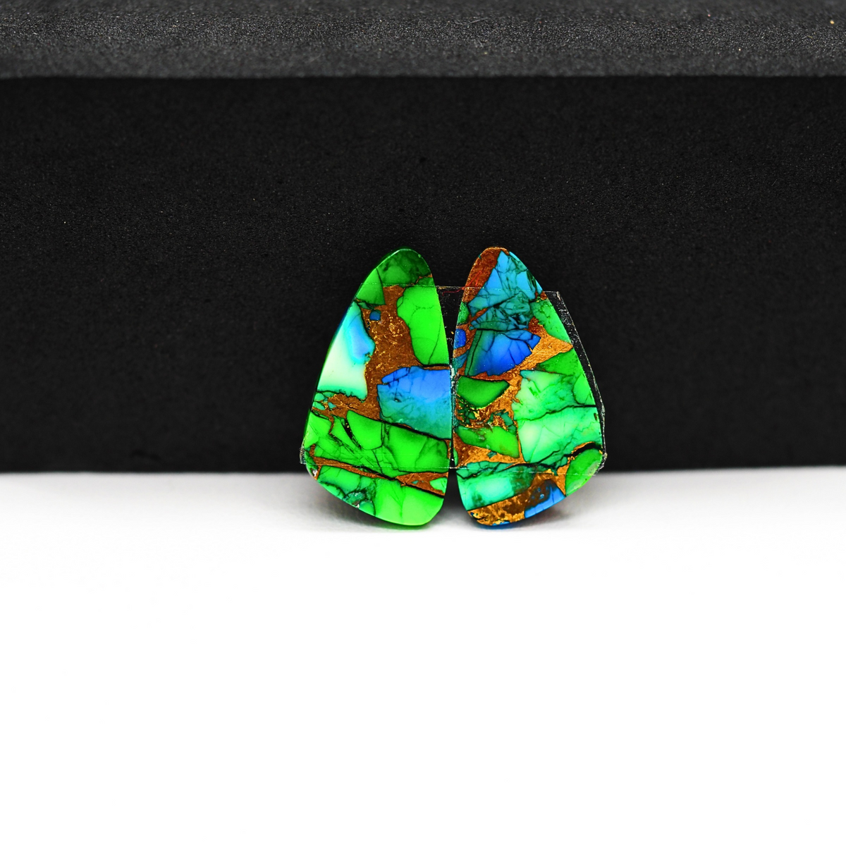 Peacock Dahlia composite pair 17x10x3mm 11ct freeform cabochon - photo 3