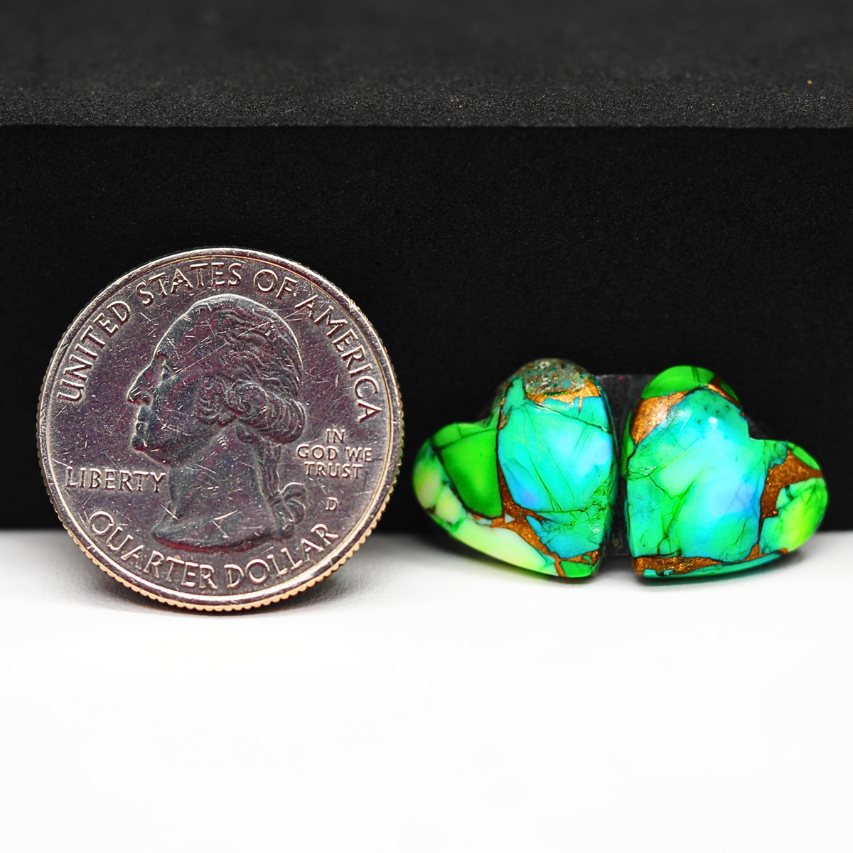 Peacock Dahlia composite pair 14x14x3mm 11ct heart cabochon - photo 1