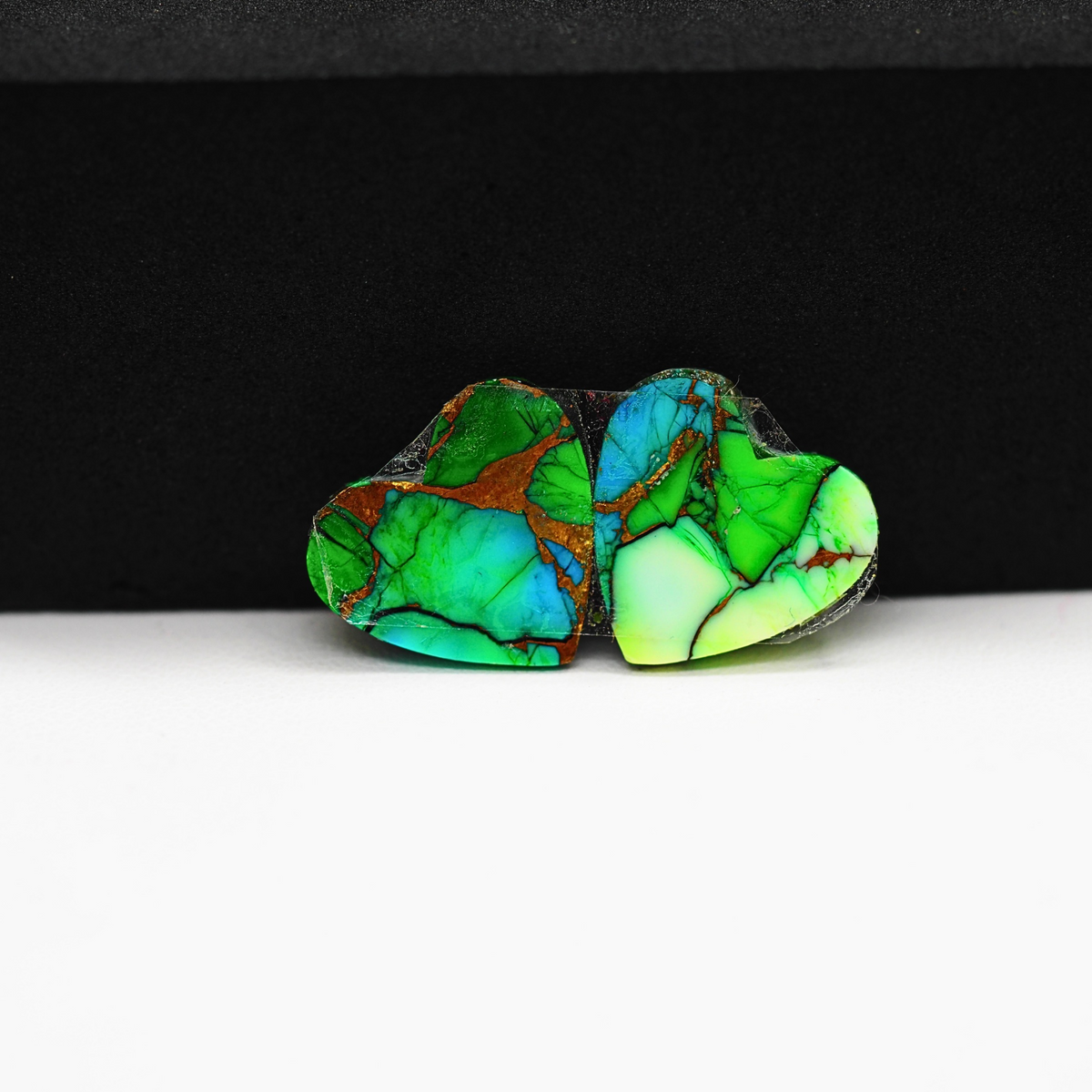 Peacock Dahlia composite pair 14x14x3mm 11ct heart cabochon - photo 3