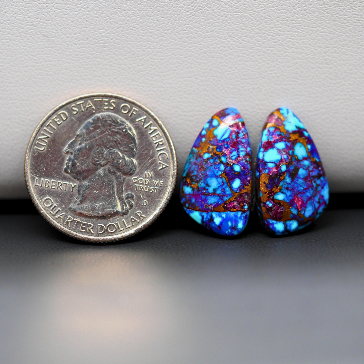 Stabilized Purple Mohave (Mojave) Turquoise freeform cabochon pair 20x12x3mm 14ct - purple with blue Kingman turquoise nuggets - photo 1 - Pedra Gems.