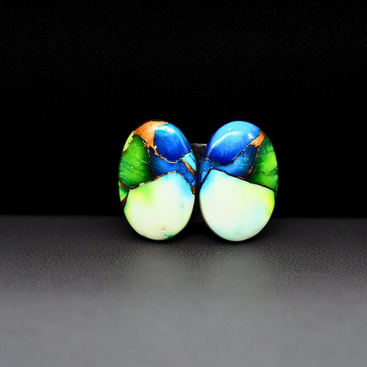 Peacock Dahlia composite pair 18x12x3mm 14.5ct oval cabochon - photo 2
