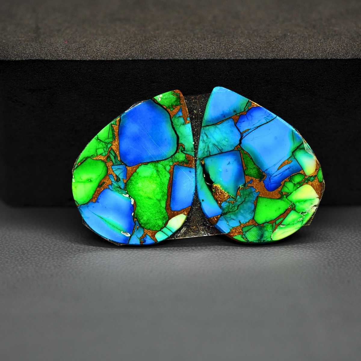 Peacock Dahlia composite pair 28x21x3mm 32.5ct pear cabochon - photo 3