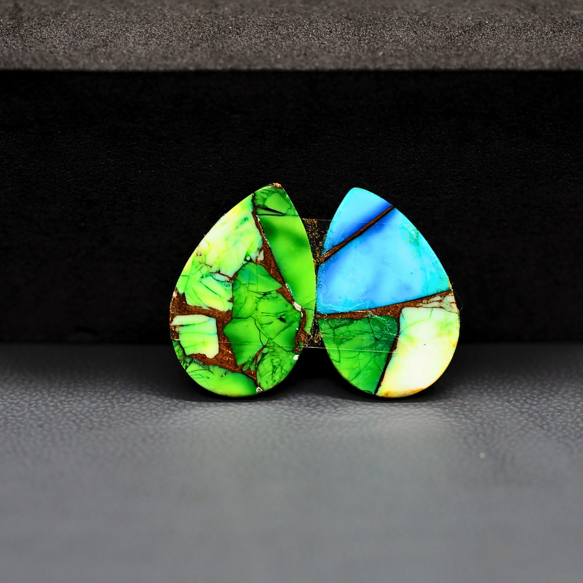 Peacock Dahlia composite pair 19x13x3mm 14.5ct pear cabochon - photo 3