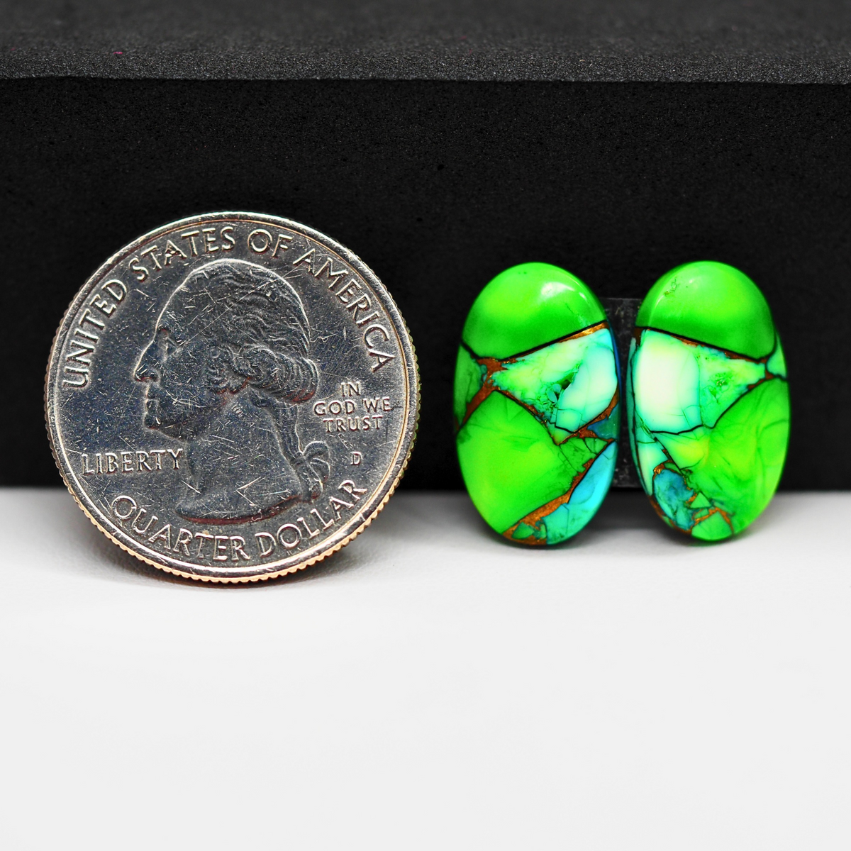 Peacock Dahlia composite pair 18x11x3mm 12ct oval cabochon - photo 1
