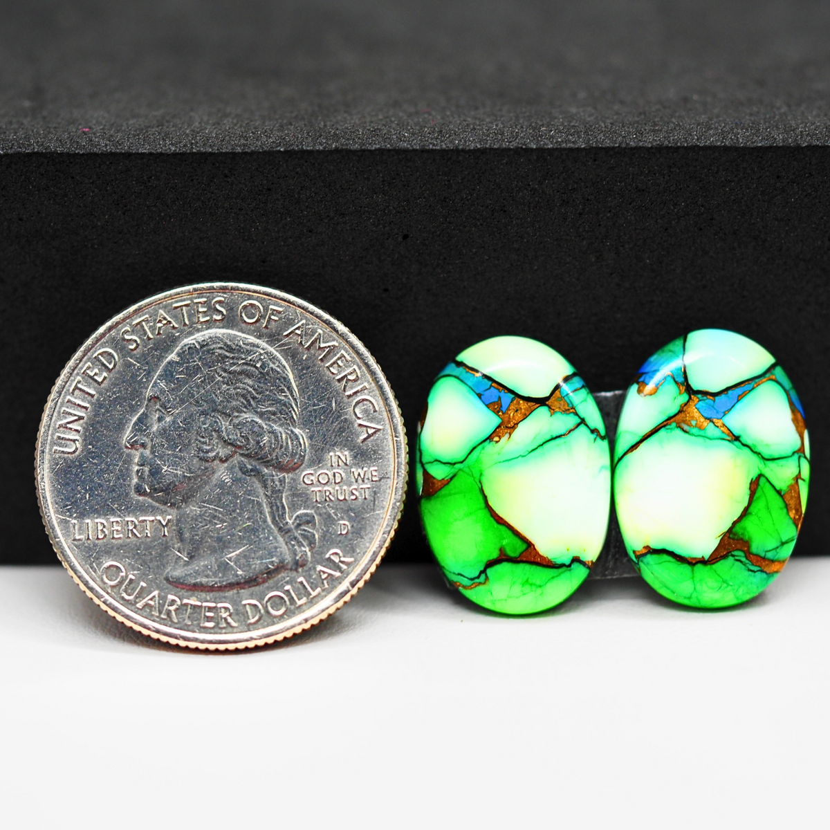 Peacock Dahlia composite pair 18x13x3mm 13.5ct oval cabochon - photo 1