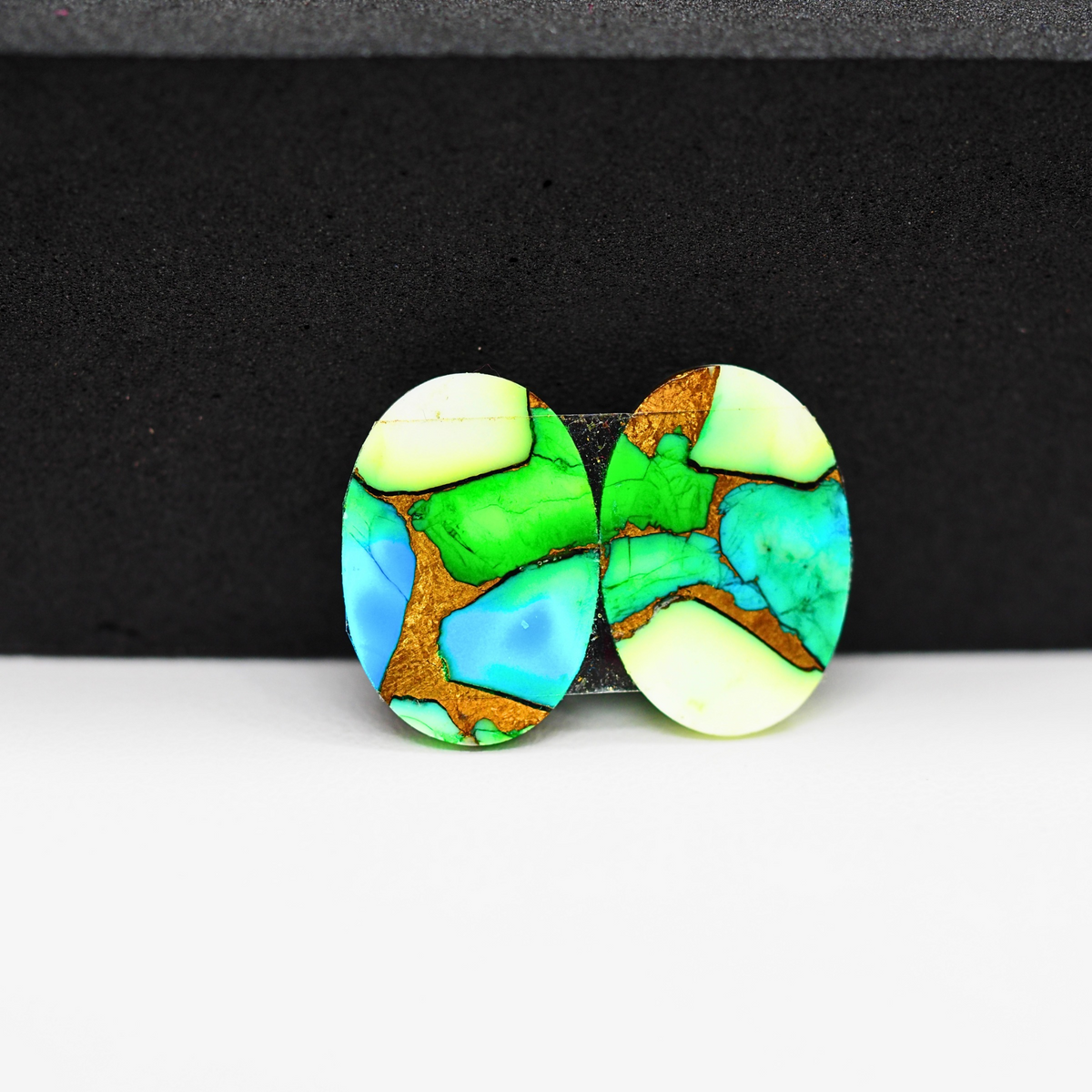 Peacock Dahlia composite pair 16x11x3mm 12.5ct oval cabochon - photo 3