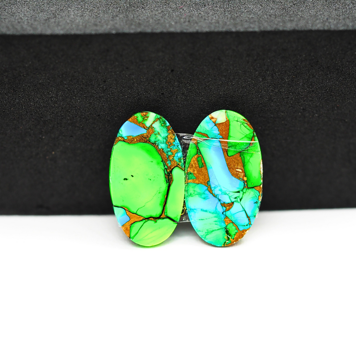 Peacock Dahlia composite pair 19x11x3mm 12.5ct oval cabochon - photo 3