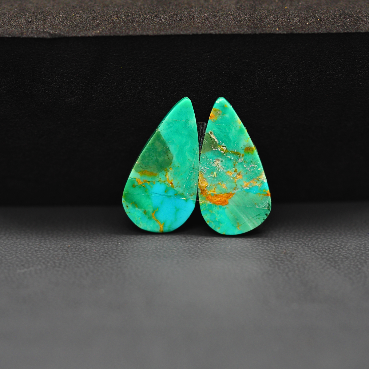 Mohave Mojave turquoise composite pair 20x11x3mm 10.5ct pear cabochon Kingman - photo 3