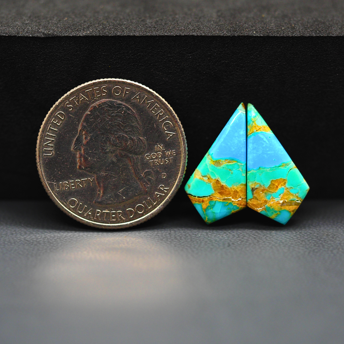 Mohave Mojave turquoise composite pair 20x10x3mm 7.5ct kite cabochon Kingman - photo 1