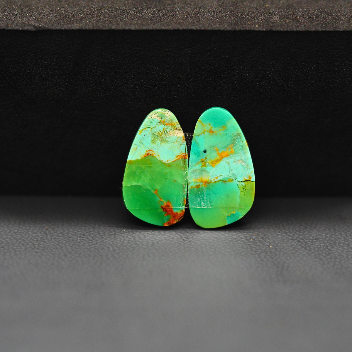 Mohave Mojave turquoise composite pair 18x10x3mm 9.5ct freeform cabochon Kingman - photo 3