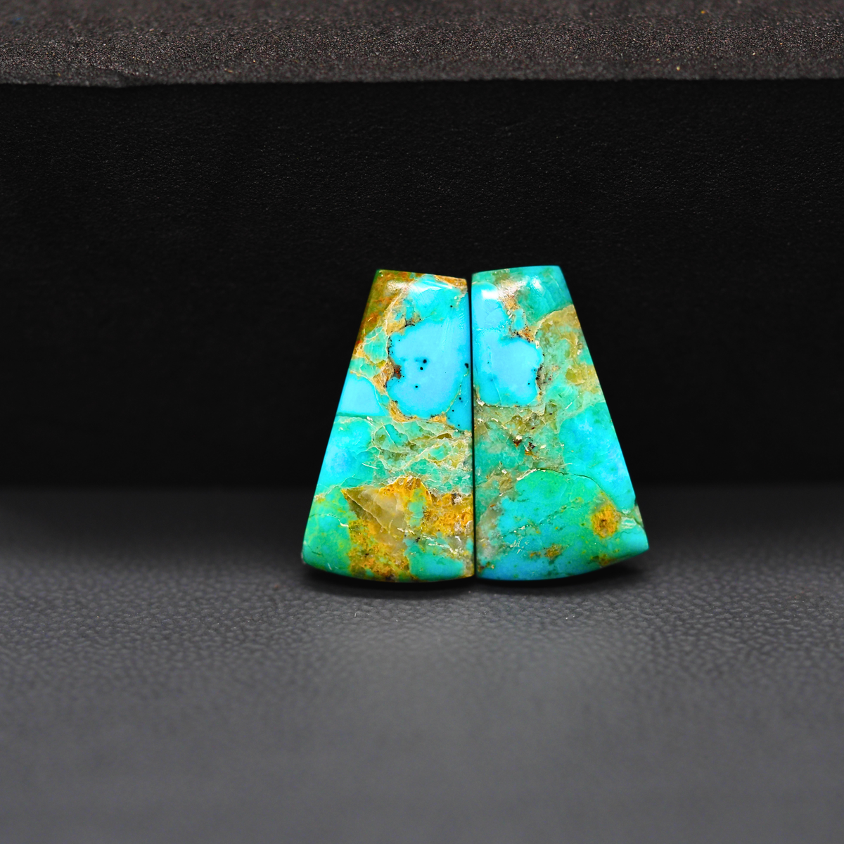 Mohave Mojave turquoise composite pair 19x10x3mm 9ct trapezoid cabochon Kingman - photo 2