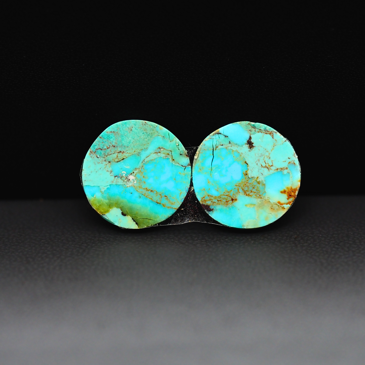 Mohave Mojave turquoise composite pair 15x15x3mm 11ct round cabochon Kingman - photo 3