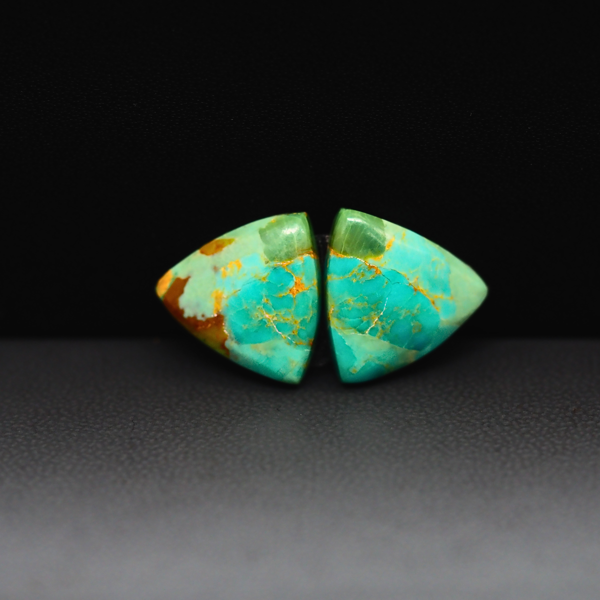 Mohave Mojave turquoise composite pair 14x14x3mm 9.5ct trillion cabochon Kingman - photo 2