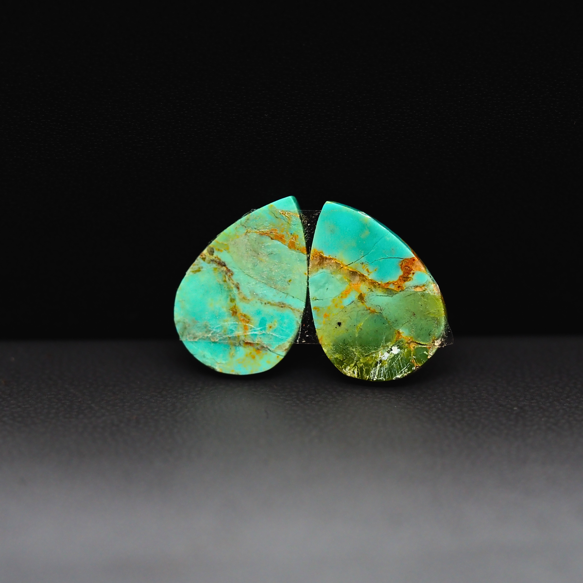 Mohave Mojave turquoise composite pair 17x12x3mm 9.5ct pear cabochon Kingman - photo 3