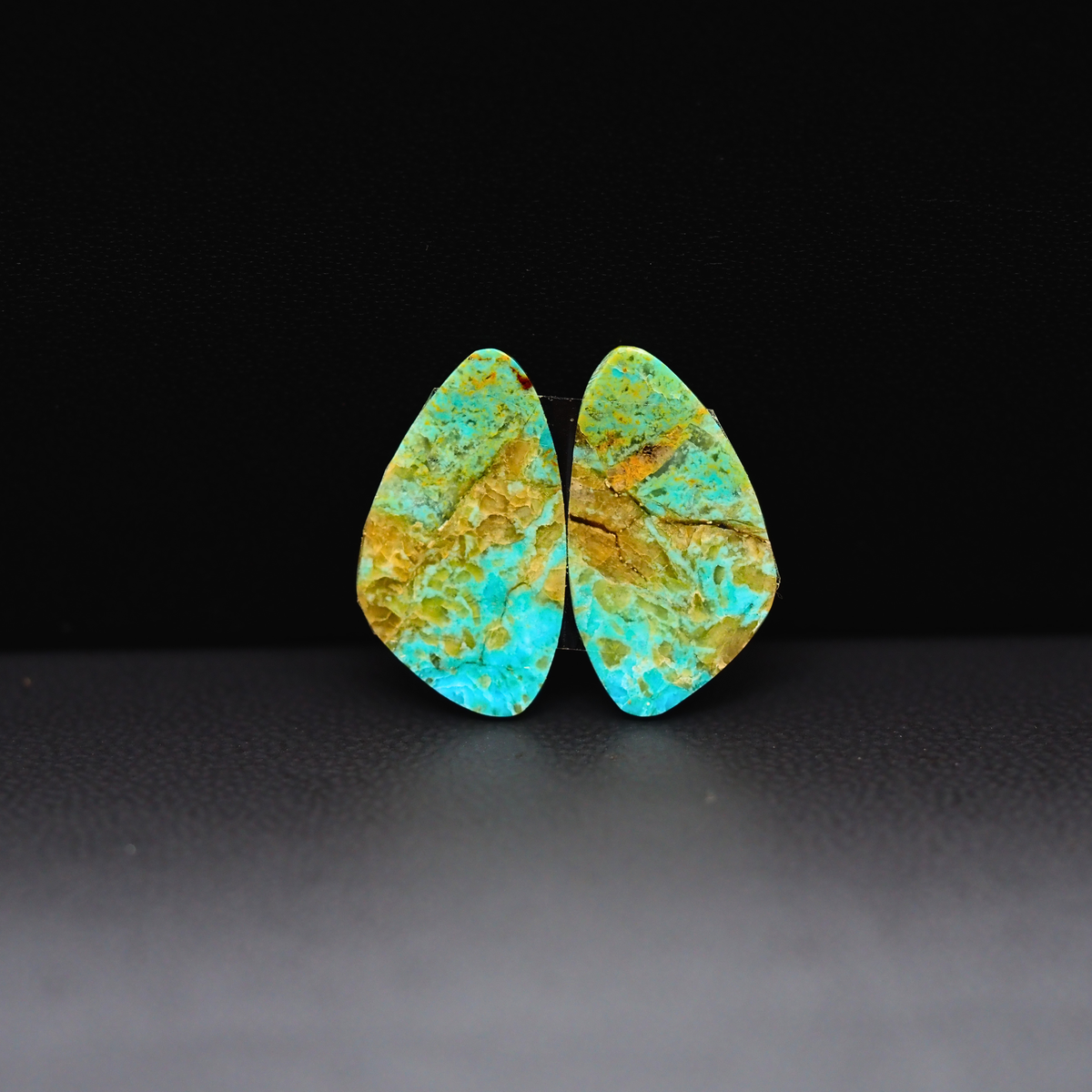 Mohave Mojave turquoise composite pair 17x10x3mm 7ct freeform cabochon Kingman - photo 3