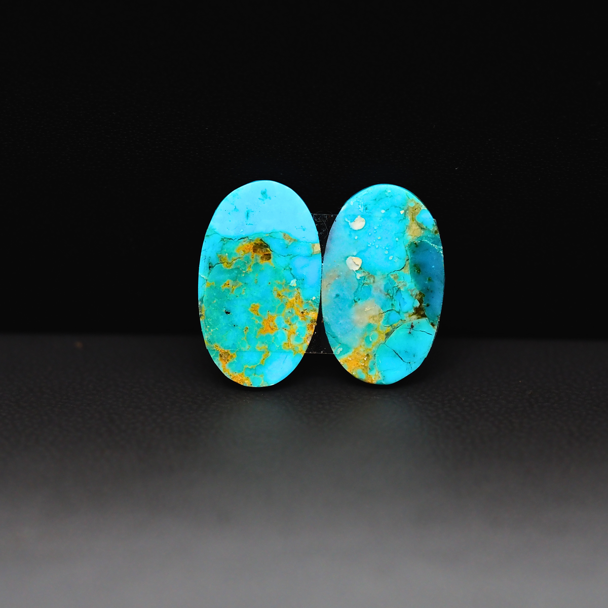 Mohave Mojave turquoise composite pair 18x11x3mm 10.5ct oval cabochon Kingman - photo 3