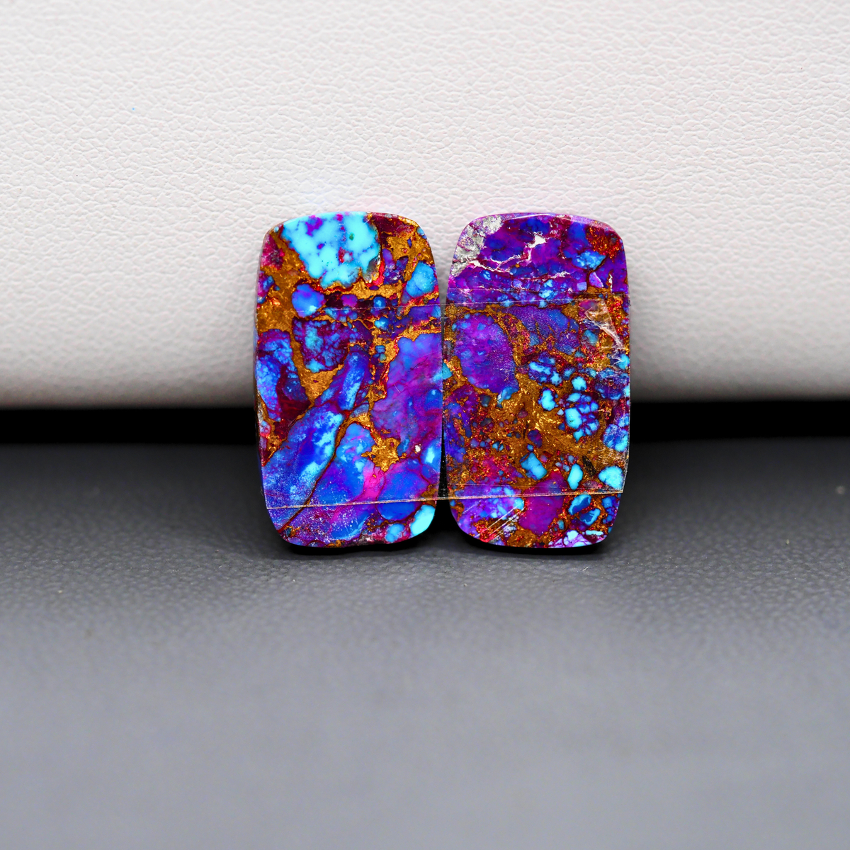Stabilized Purple Mohave (Mojave) Turquoise rectangle cabochon pair 20x11x3mm 13.5ct - purple with blue Kingman turquoise nuggets - photo 3 - Pedra Gems.