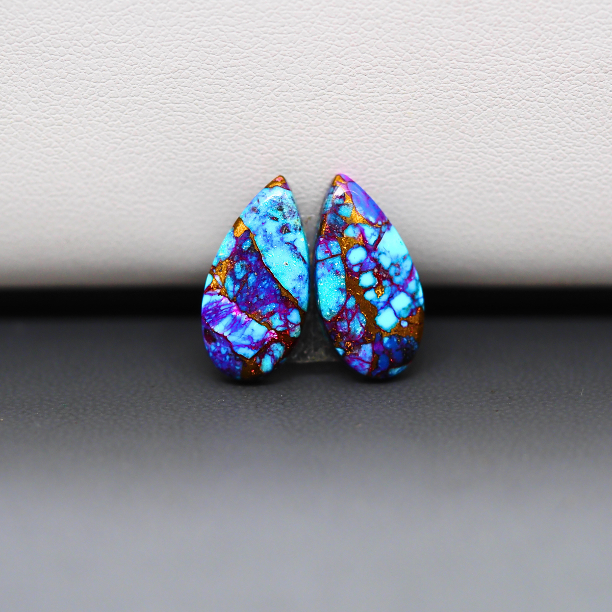 Stabilized Purple Mohave (Mojave) Turquoise pear cabochon pair 17x9x3mm 9ct - purple with blue Kingman turquoise nuggets - photo 4 - Pedra Gems.