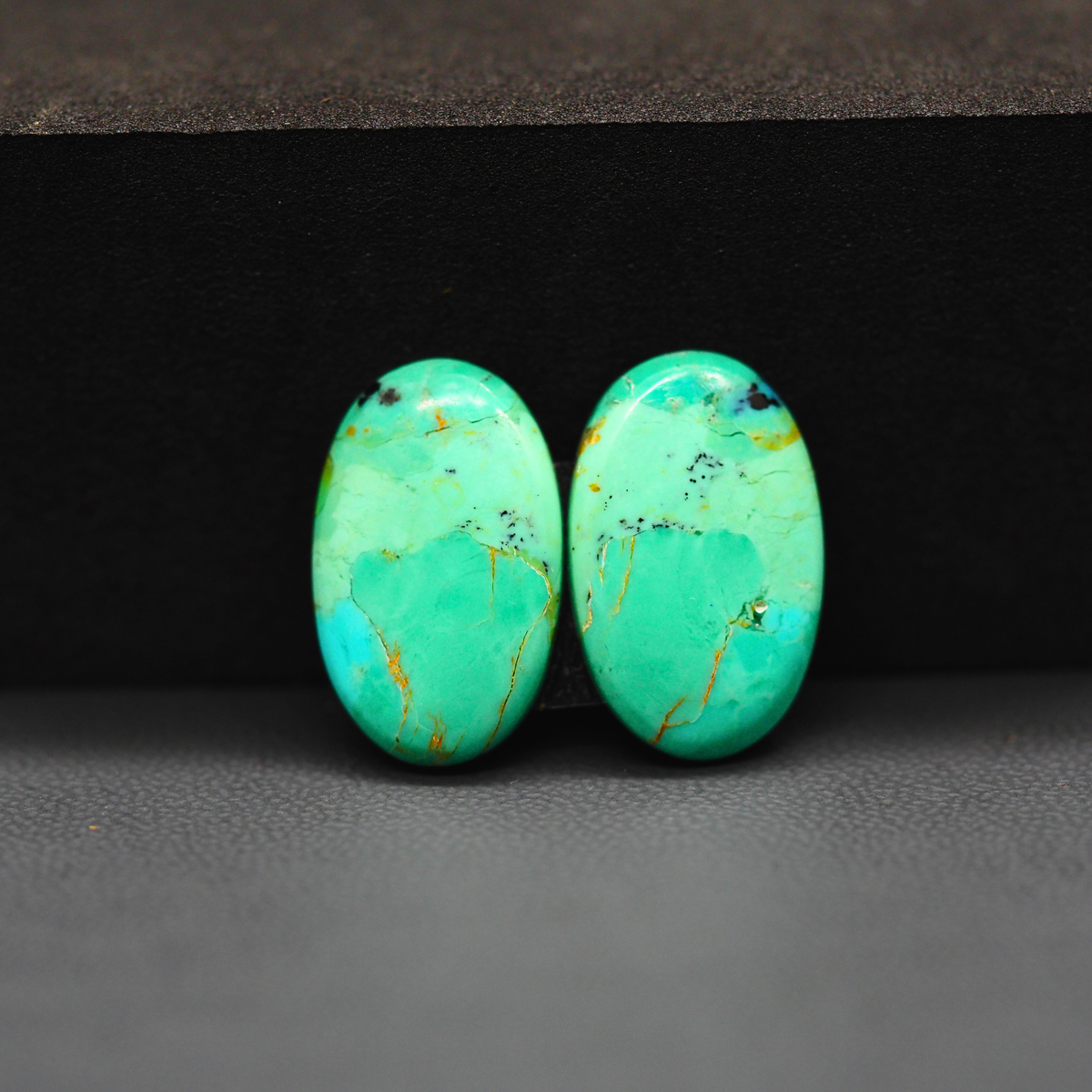 Mohave Mojave turquoise composite pair 19x12x3mm 13ct oval cabochon Kingman - photo 2