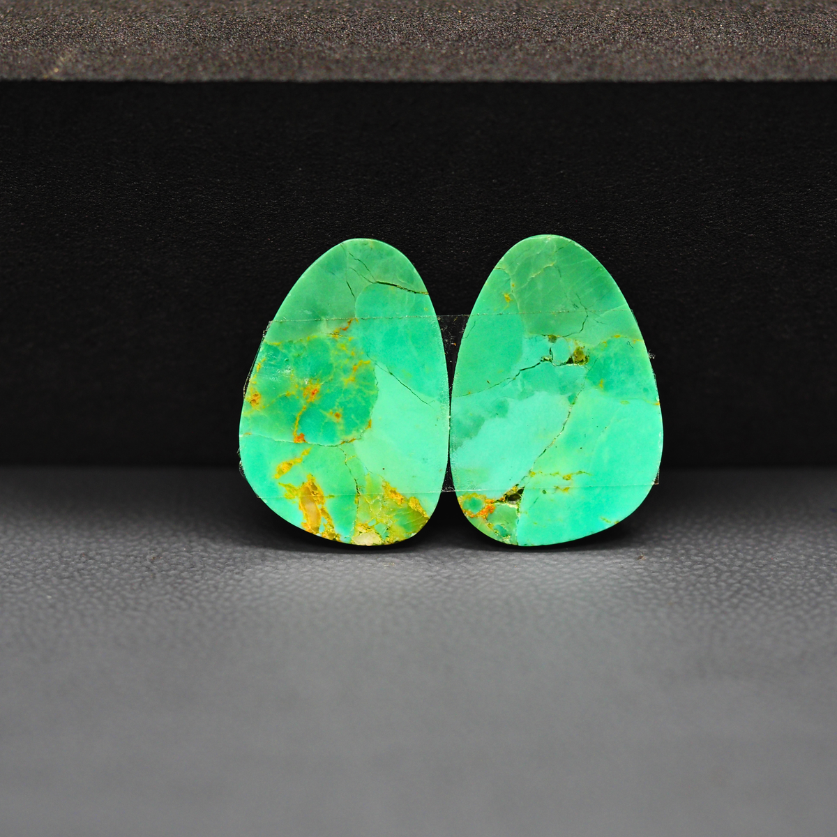 Mohave Mojave turquoise composite pair 20x10x3mm 12.5ct freeform cabochon Kingman - photo 3