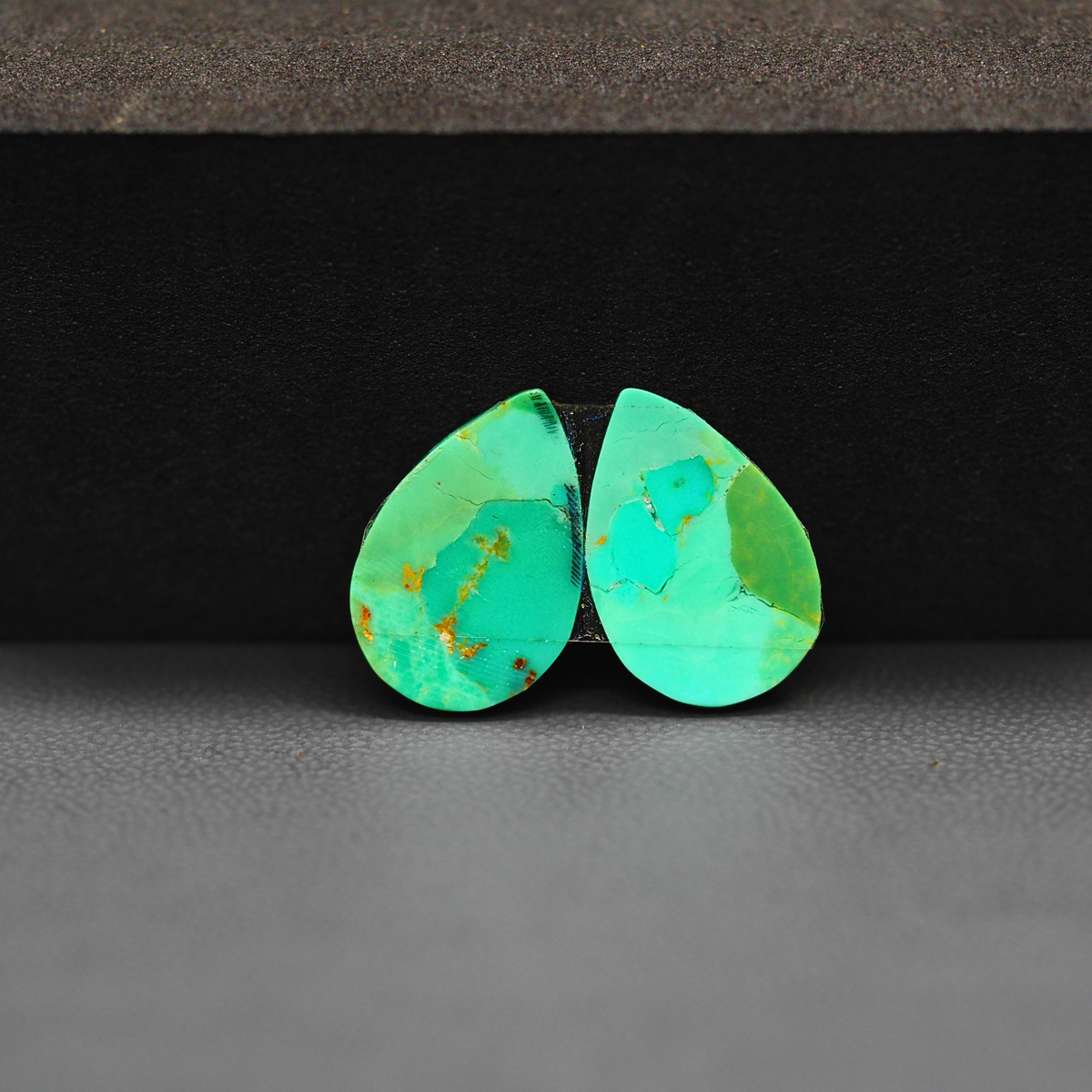 Mohave Mojave turquoise composite pair 15x11x3mm 9.5ct pear cabochon Kingman - photo 3