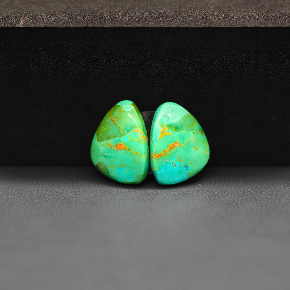 Mohave Mojave turquoise composite pair 16x12x3mm 8.5ct freeform cabochon Kingman - photo 2