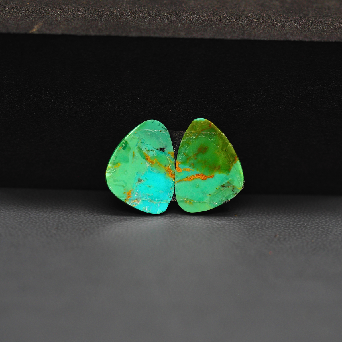 Mohave Mojave turquoise composite pair 16x12x3mm 8.5ct freeform cabochon Kingman - photo 3