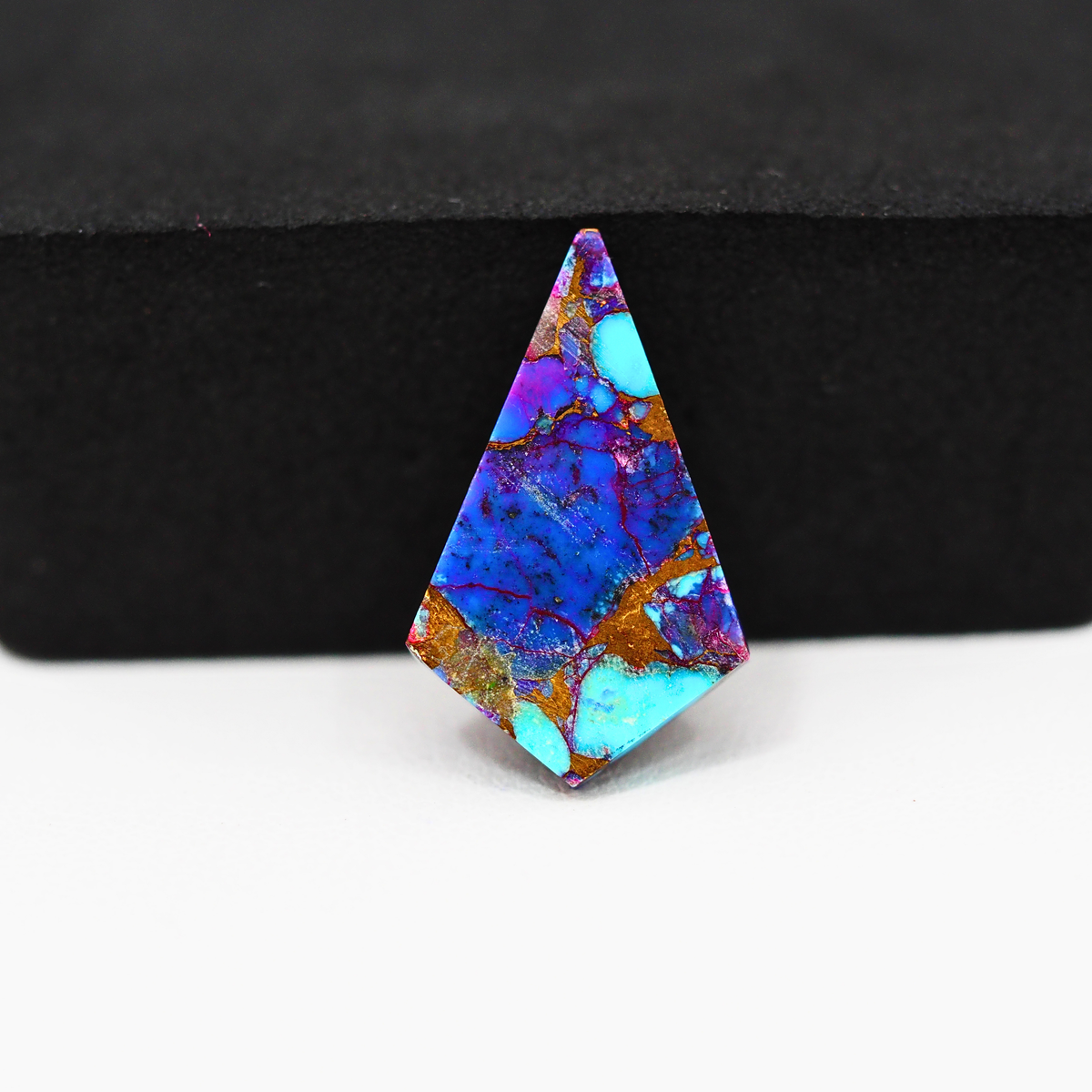 Stabilized Purple Mohave (Mojave) Turquoise Kite Cabochon 22x14x3mm 7.5ct - purple with blue Kingman turquoise nuggets and bronze veining - Pedra Gems.