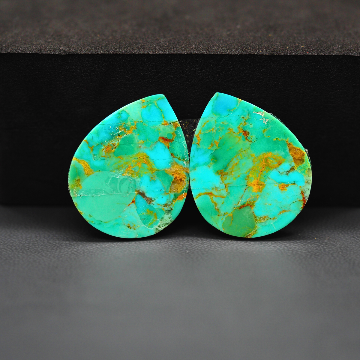 Mohave Mojave turquoise composite pair 25x12x3mm 25ct pear cabochon Kingman - photo 4