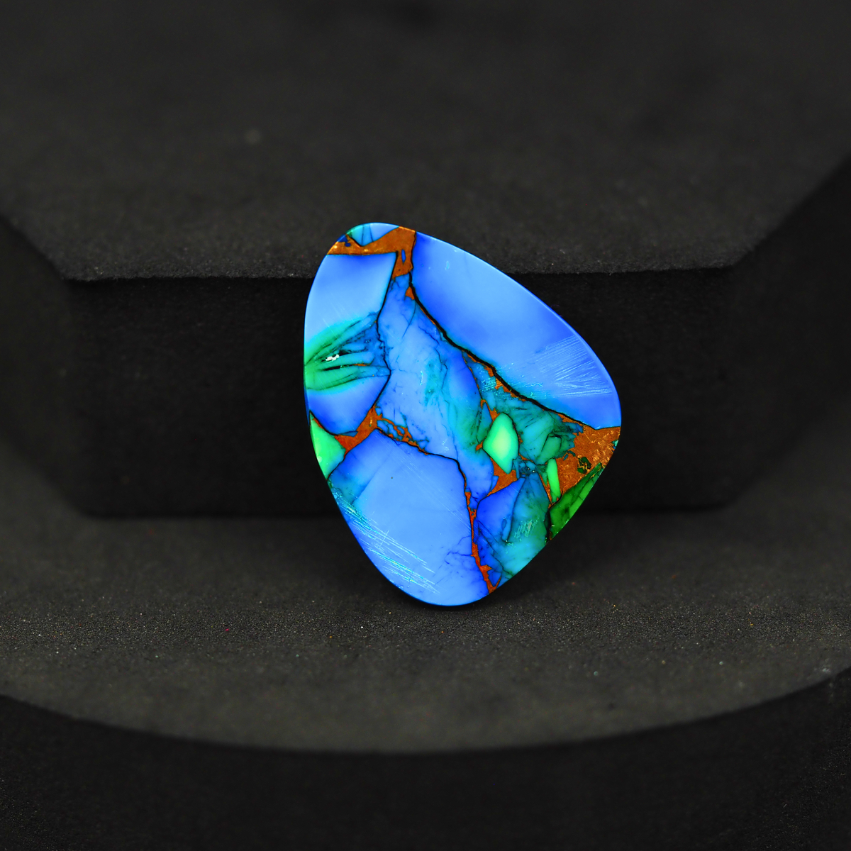 Natural Peacock Dahlia Freeform Cabochon 27x20mm 19ct - Peacock Blue-Green Composite - Pedra Gems