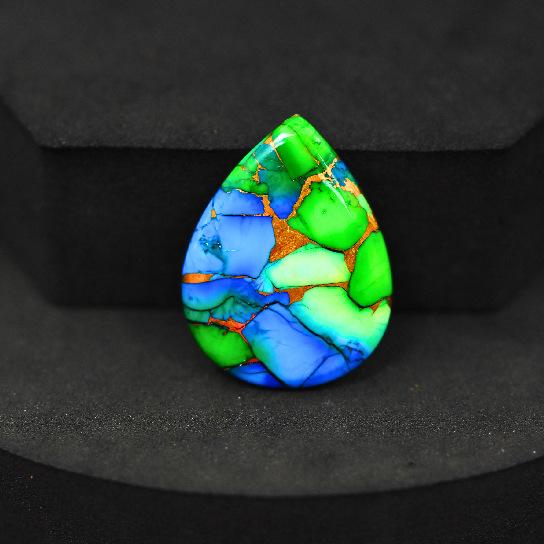 Natural Peacock Dahlia Pear Cabochon 27x21mm 17ct - Peacock Blue-Green Composite - Pedra Gems