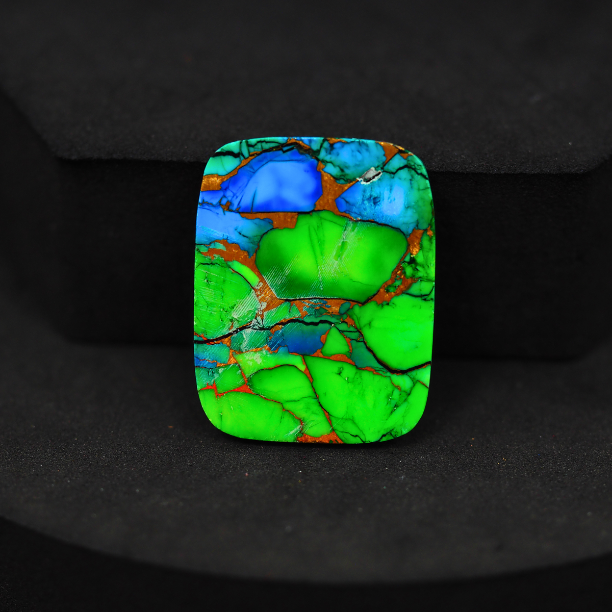 Natural Peacock Dahlia Cushion Cabochon 26x20mm 21ct - Peacock Blue-Green Composite - Pedra Gems