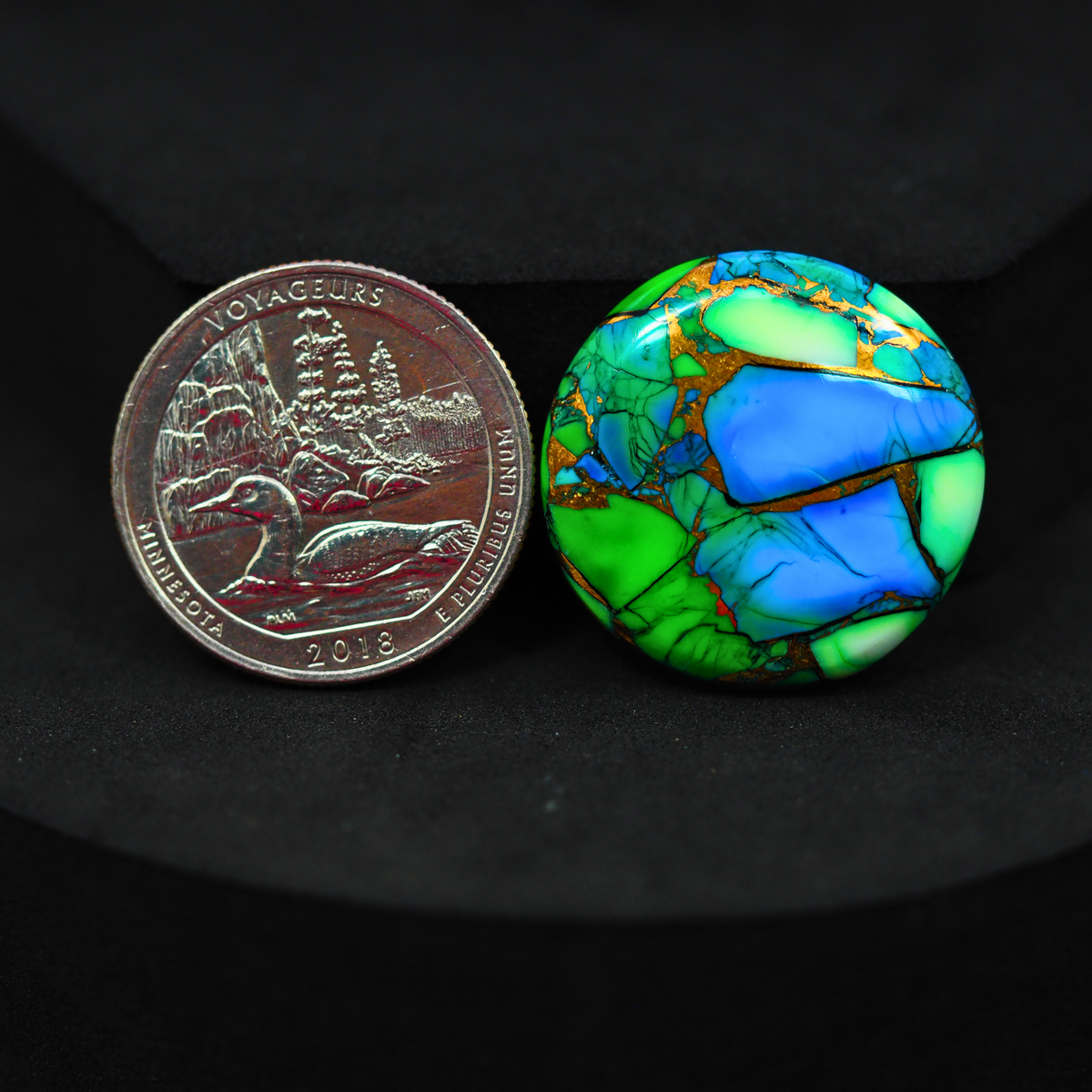 Natural Peacock Dahlia Round Cabochon 25x25mm 22.5ct - Peacock Blue-Green Composite - Pedra Gems