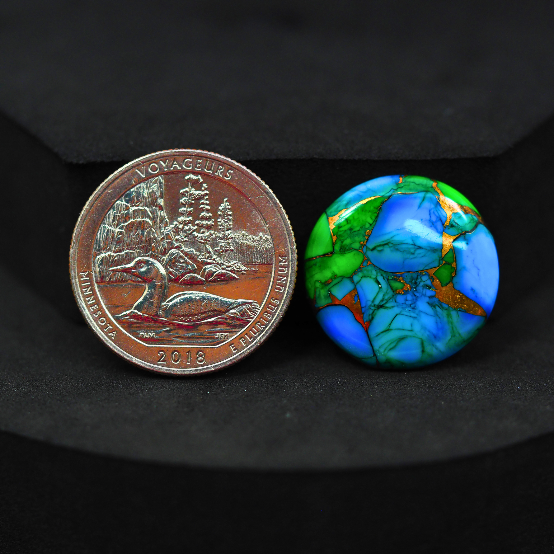 Natural Peacock Dahlia Round Cabochon 21x21mm 13.5ct - Peacock Blue-Green Composite - Pedra Gems