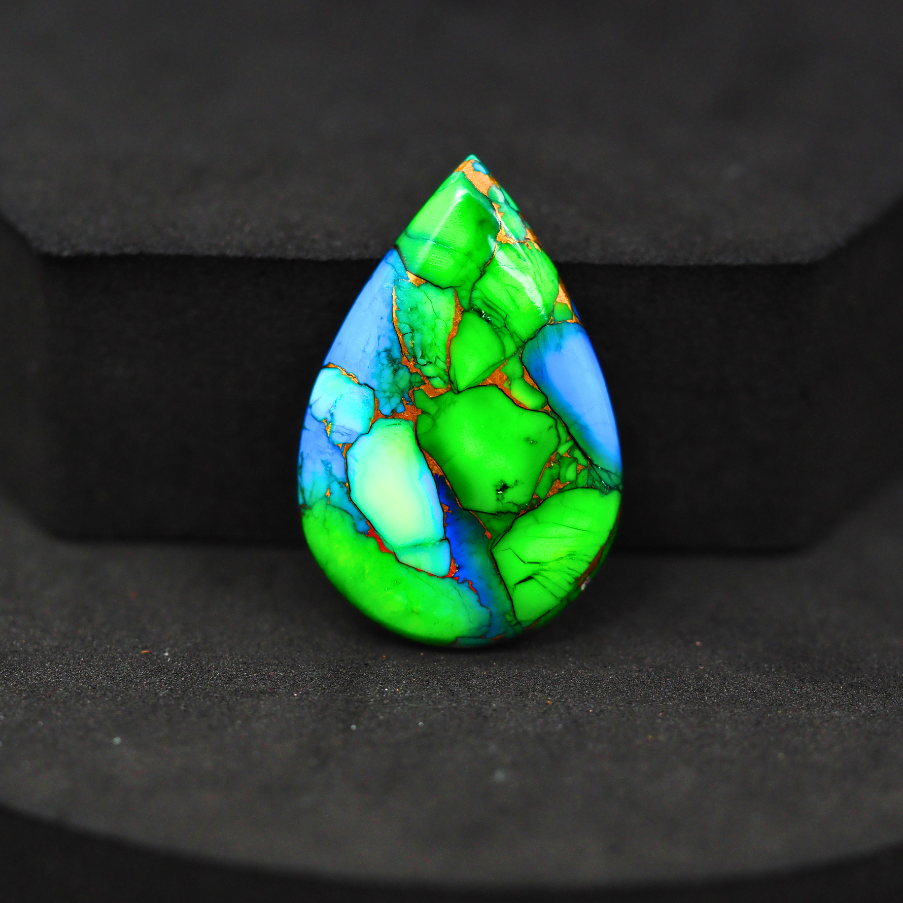 Natural Peacock Dahlia Pear Cabochon 29x19mm 16.5ct - Peacock Blue-Green Composite - Pedra Gems