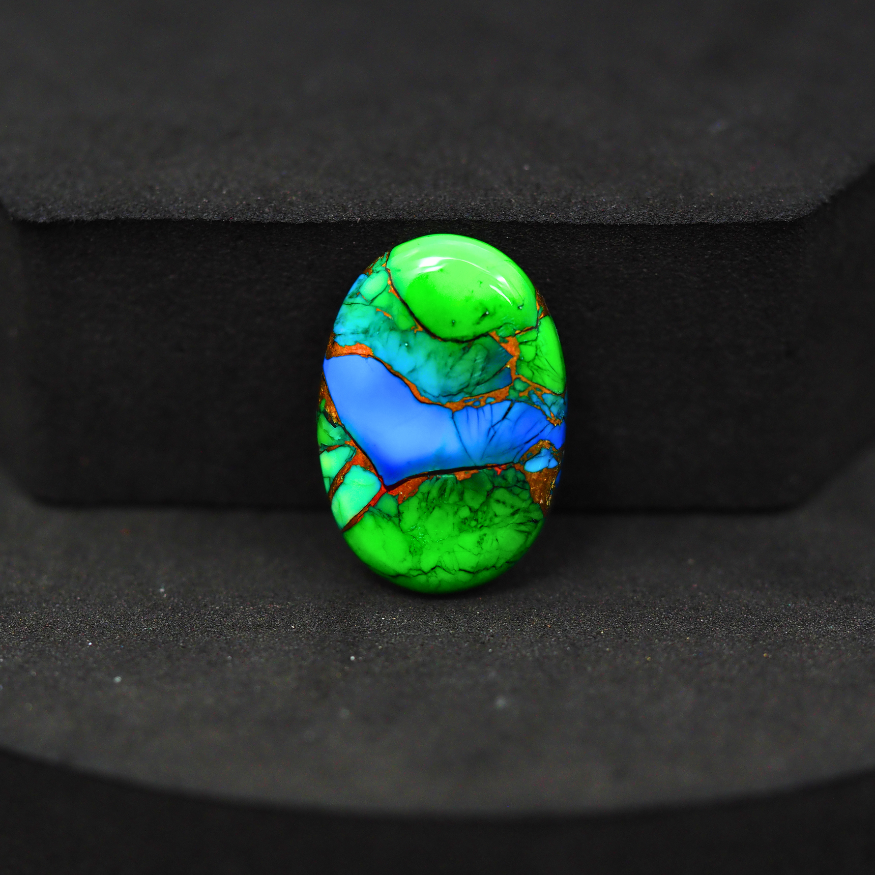 Natural Peacock Dahlia Oval Cabochon 21x14mm 10ct - Peacock Blue-Green Composite - Pedra Gems