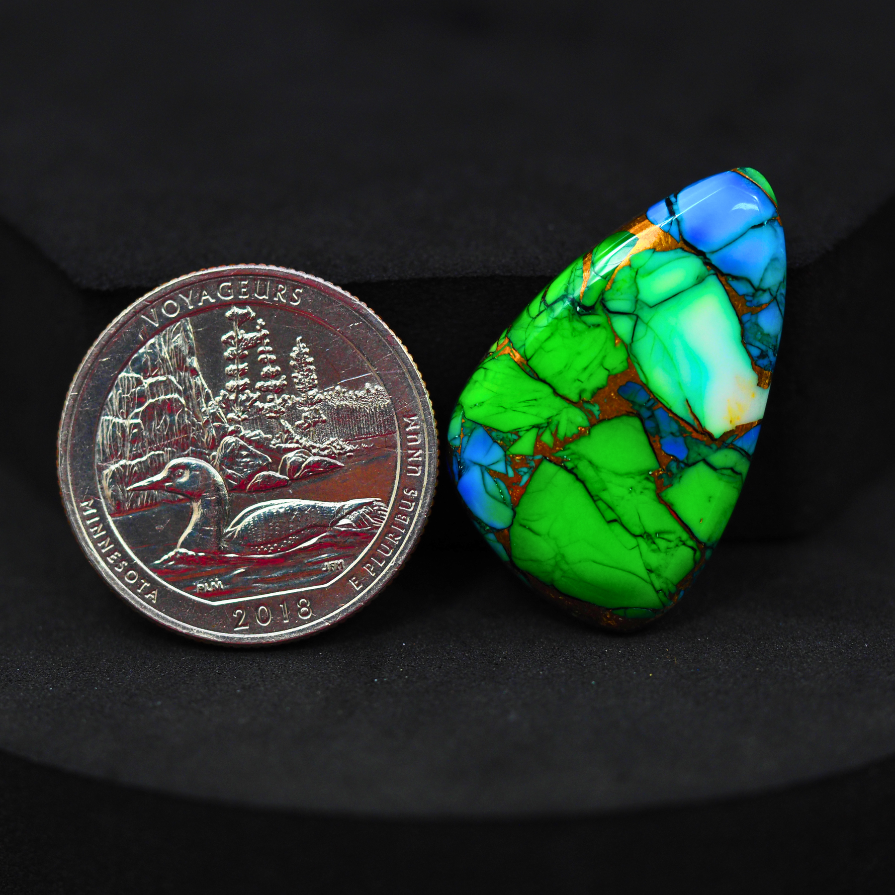 Natural Peacock Dahlia Freeform Cabochon 30x18mm 17.5ct - Peacock Blue-Green Composite - Pedra Gems