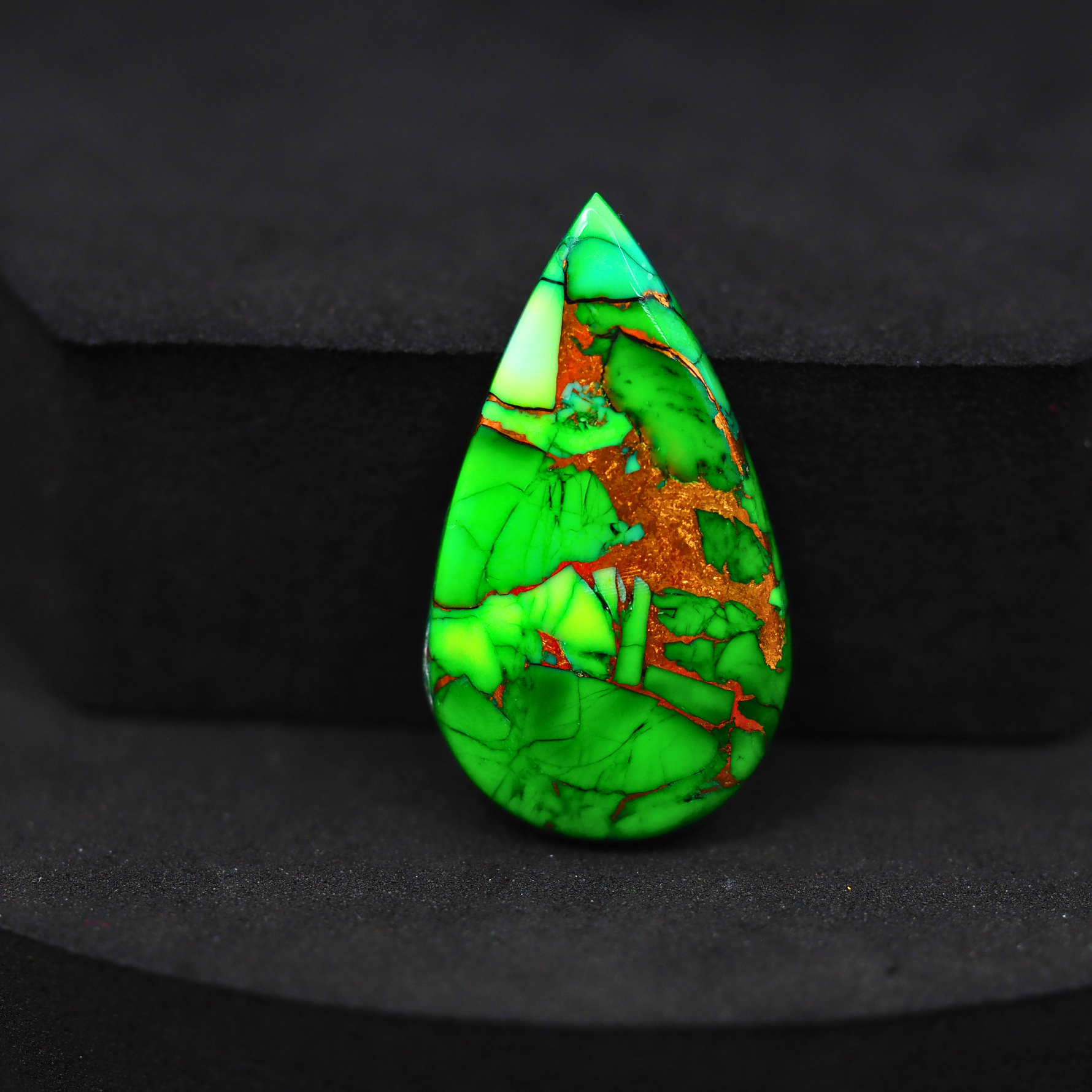 Natural Peacock Dahlia Pear Cabochon 27x16mm 13.5ct - Peacock Blue-Green Composite - Pedra Gems