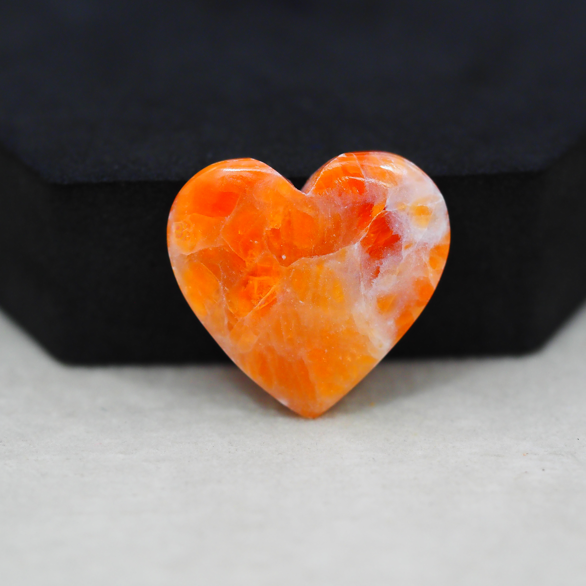 Natural Orange Calcite Heart Cabochon 24x26mm 26ct - warm honey-orange - Pedra Gems.