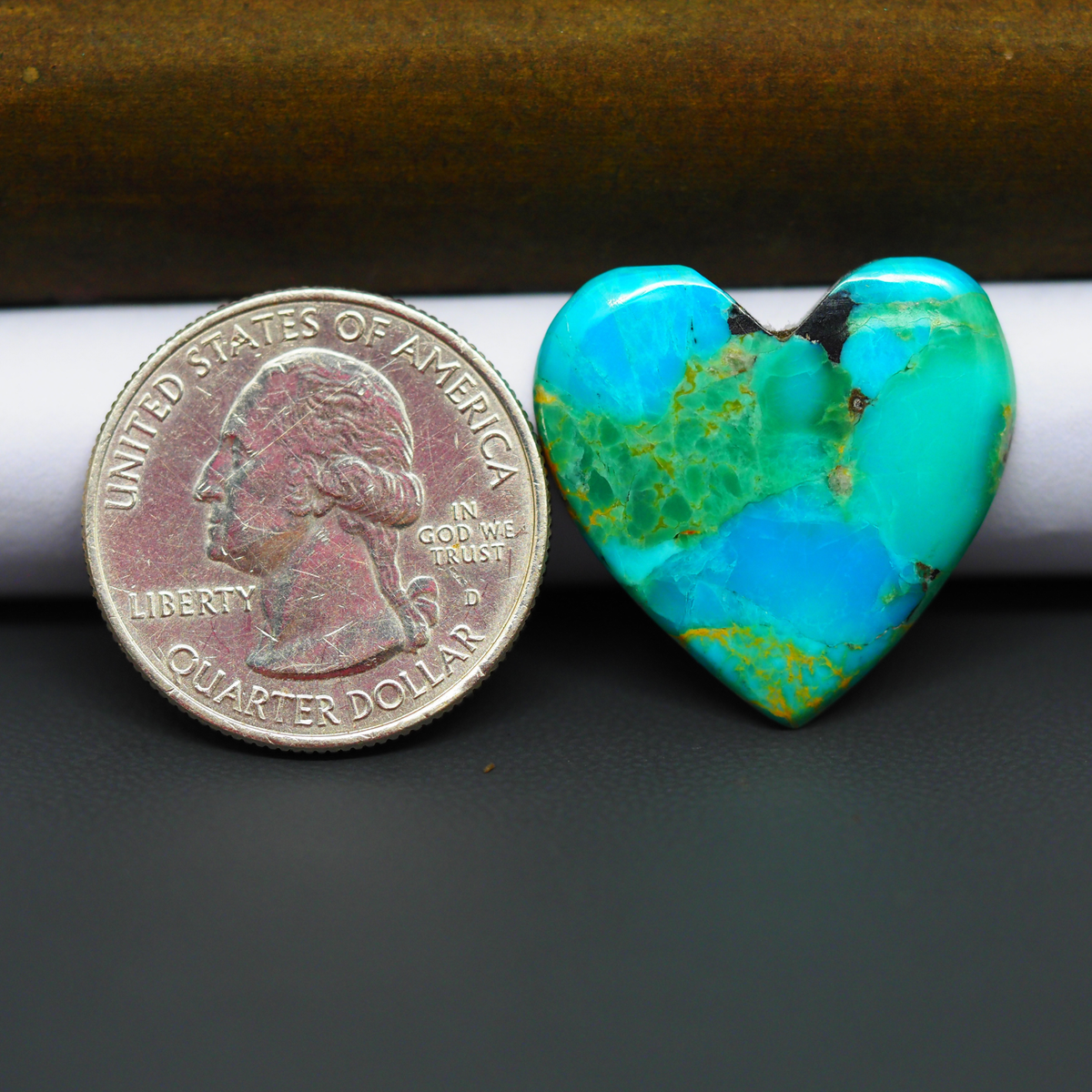 Mohave Turquoise & White Buffalo Heart Cabochon 24x24mm 14.5ct - Blue and Green with Golden Matrix - Pedra Gems