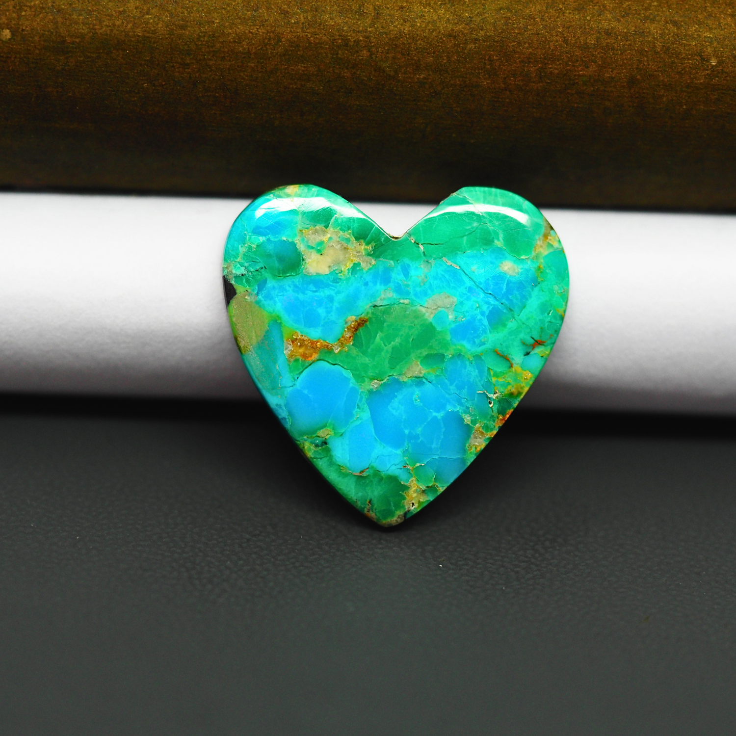 Mohave Turquoise & White Buffalo Cabochon 24x24mm 16.5ct Heart