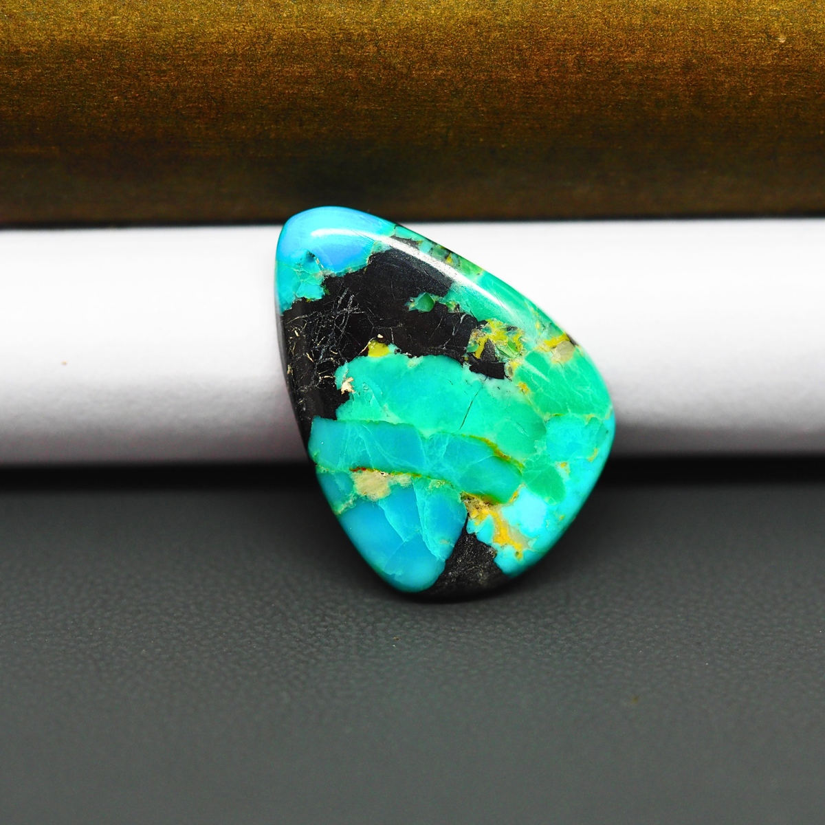 Mohave Turquoise & White Buffalo Cabochon 26x18mm 12.5ct Freeform
