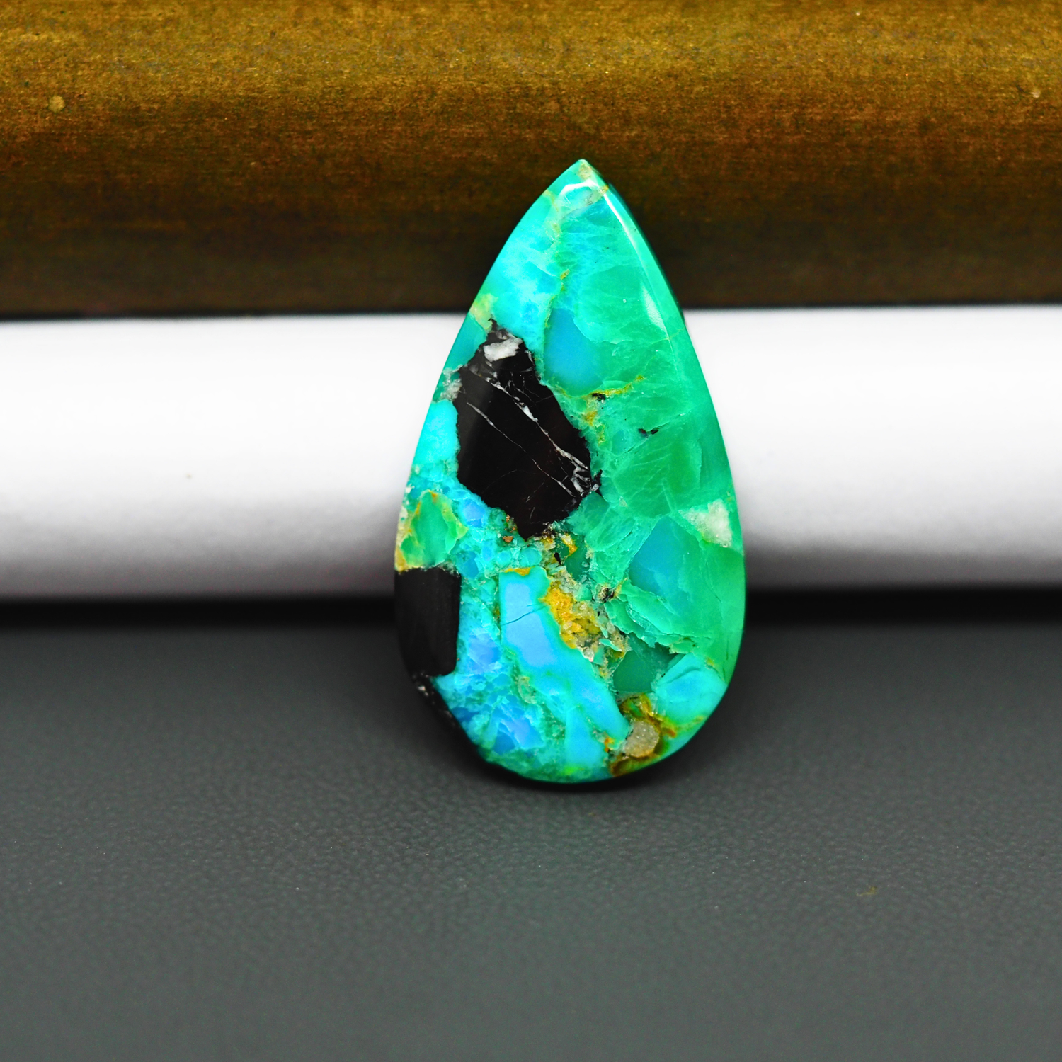 Mohave Turquoise & White Buffalo Pear Cabochon 32x18mm 17ct - Green and Blue with Black Edge - Pedra Gems