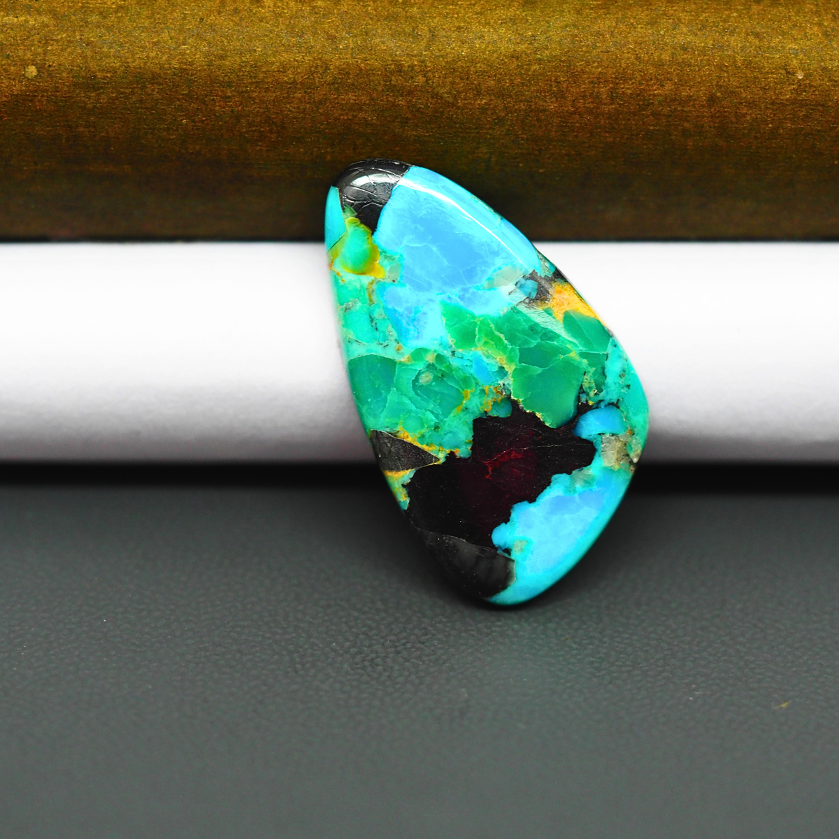 Mohave Turquoise & White Buffalo Freeform Cabochon 31x18mm 15ct - Blue and Green with Black Cap - Pedra Gems
