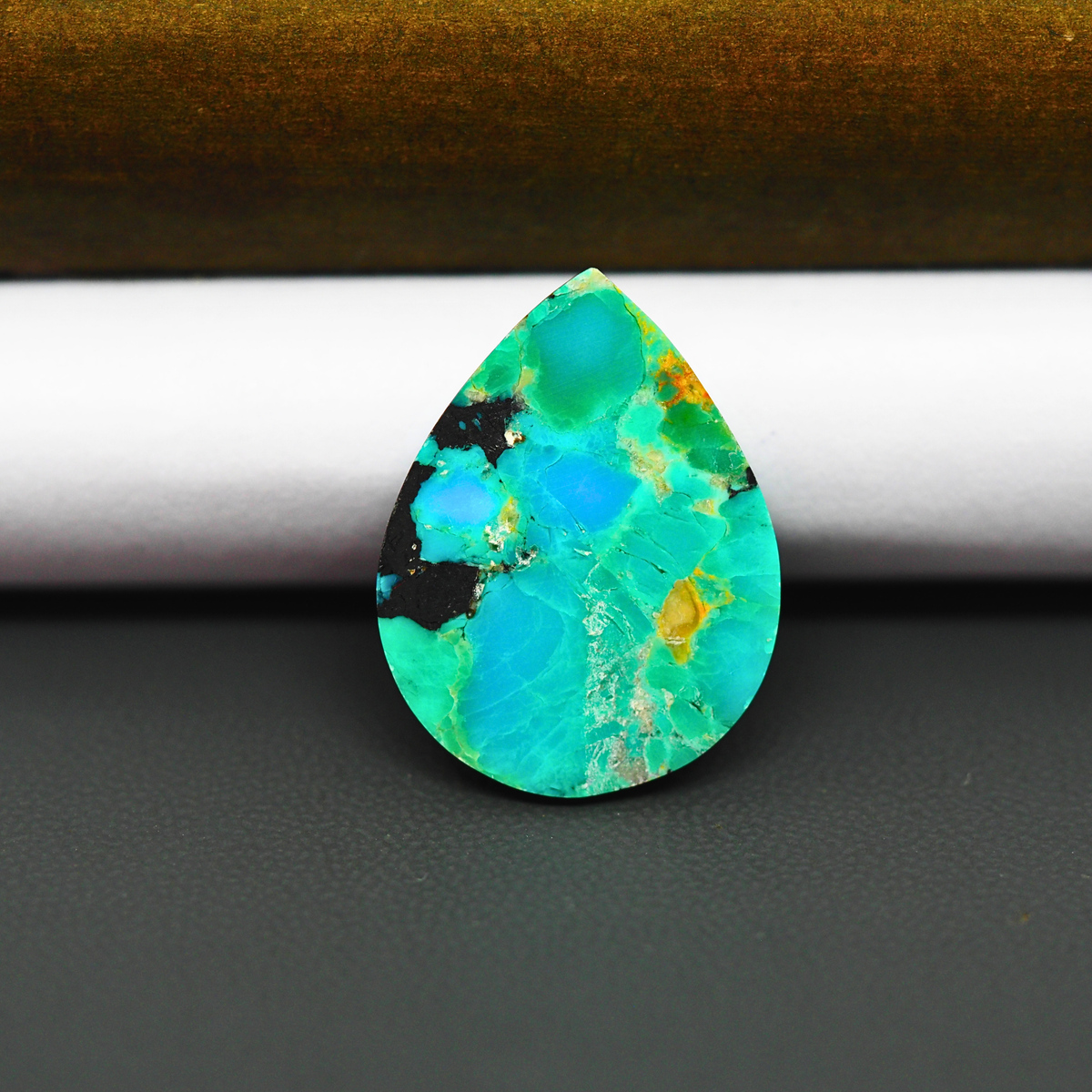 Mohave Turquoise & White Buffalo Pear Cabochon 24x19mm 12.5ct - Green and Blue with Golden Matrix - Pedra Gems