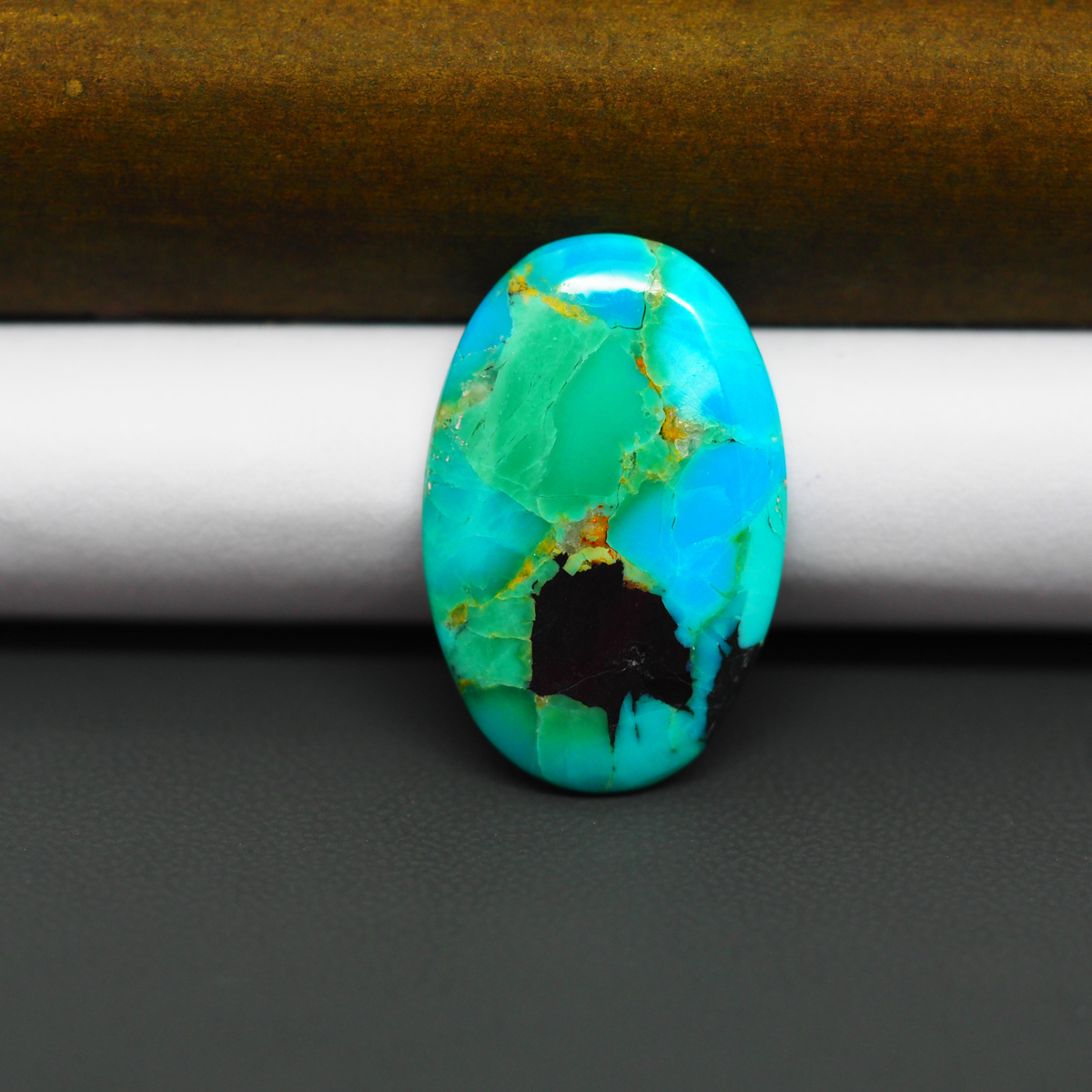 Mohave Turquoise & White Buffalo Oval Cabochon 27x18mm 13.5ct - Blue with Black Band - Pedra Gems