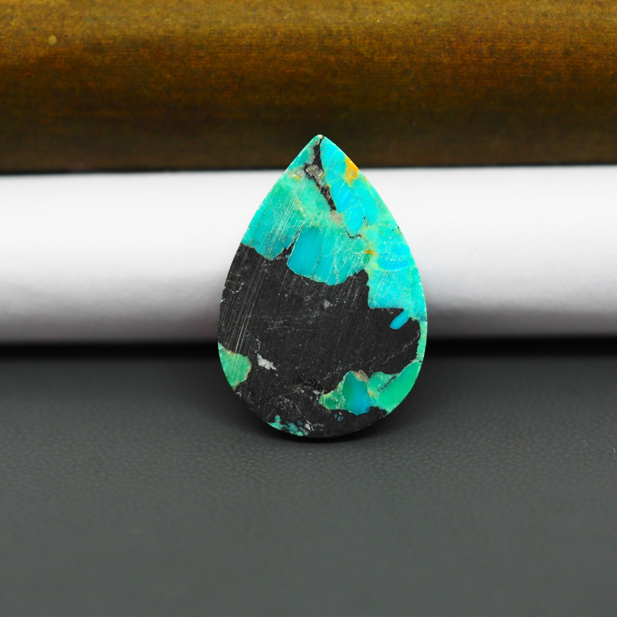 Mohave Turquoise & White Buffalo Pear Cabochon 26x17mm 13ct - Green and Blue with Golden Matrix - Pedra Gems