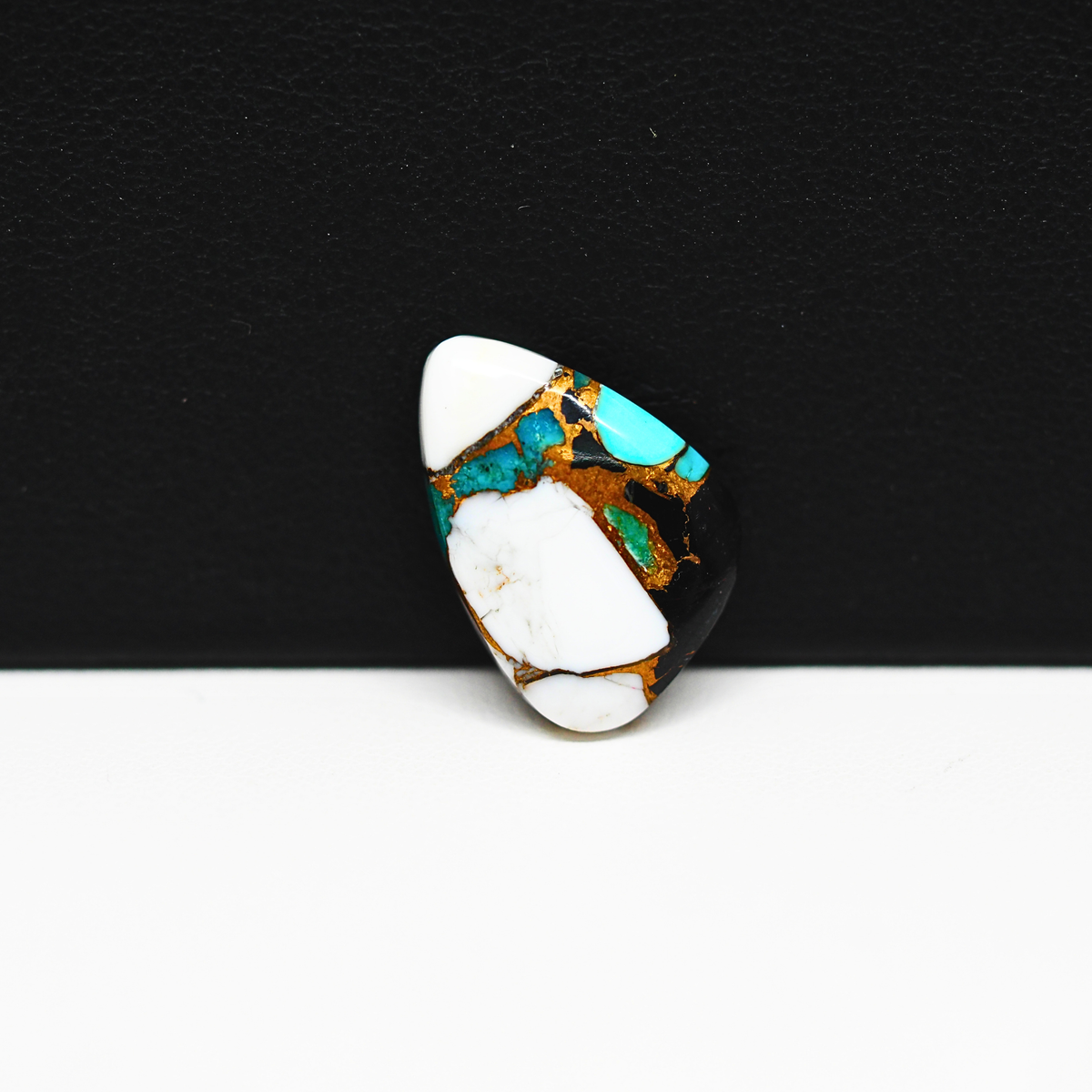 Turquoise & White Buffalo Cabochon 17x12mm 7ct Freeform – Kingman, Arizona