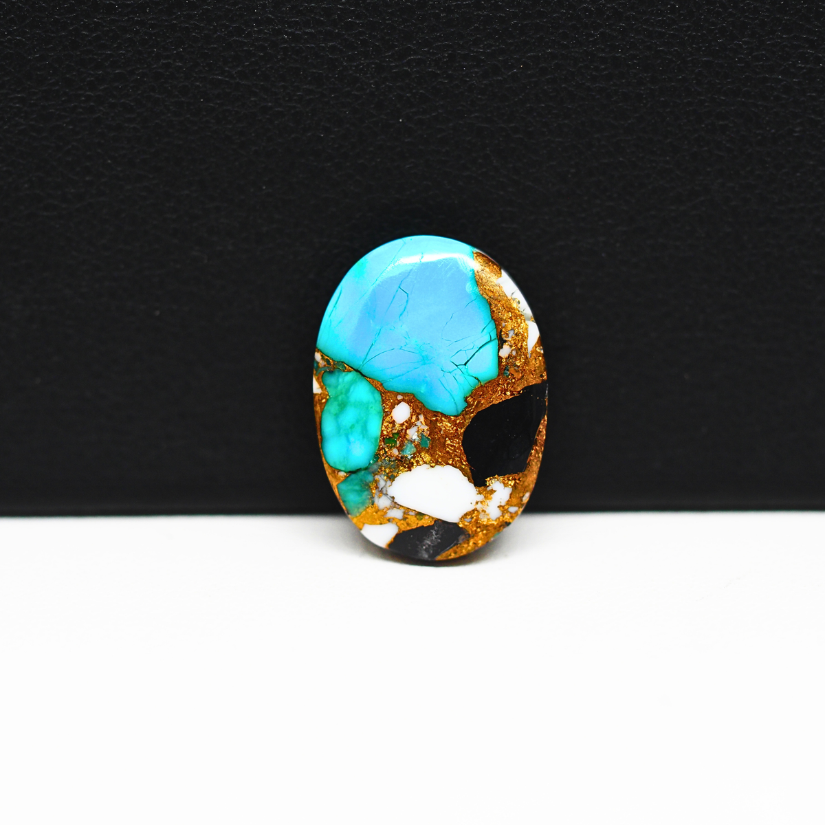 Turquoise & White Buffalo Cabochon 19x13mm 9.5ct Oval – Kingman, Arizona